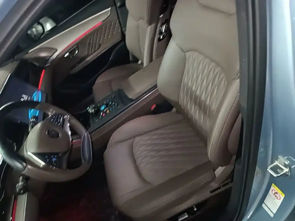 BYD Han — миниатюра 15