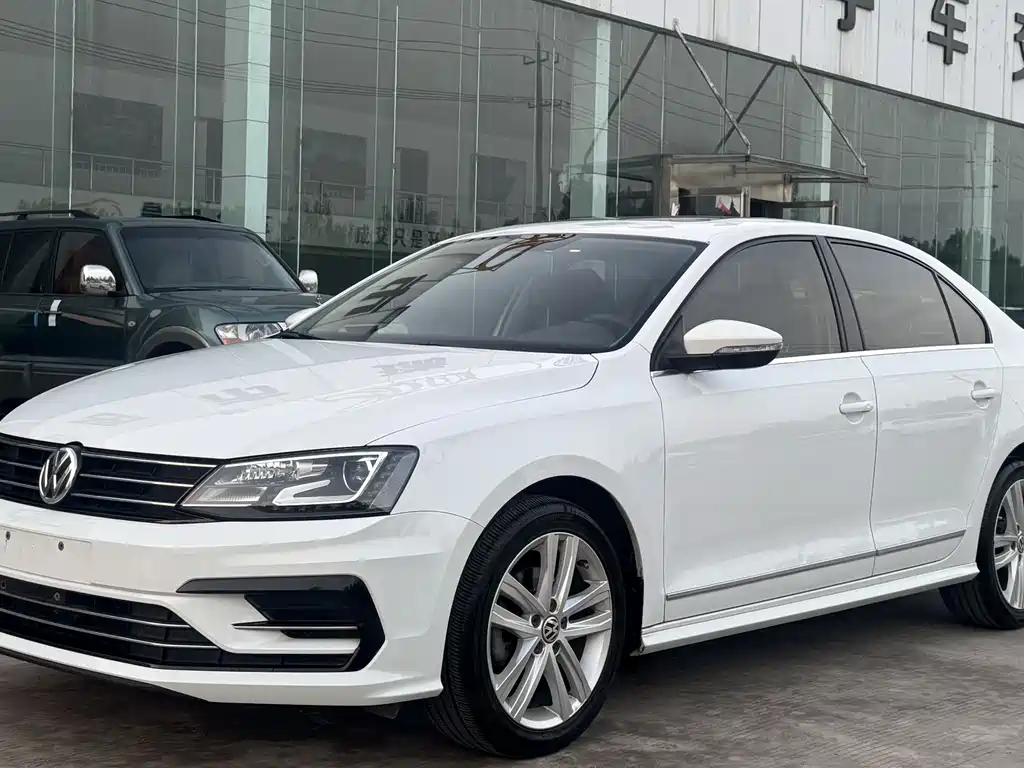 Volkswagen Sagitar 2019