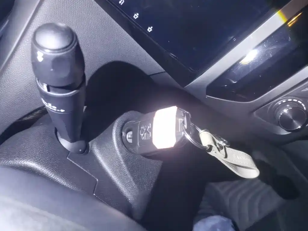 Peugeot 308 — миниатюра 9