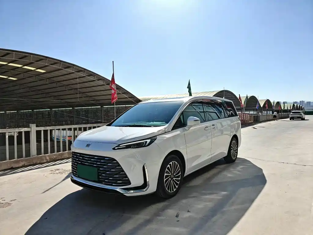 Buick GL8 Hybrid