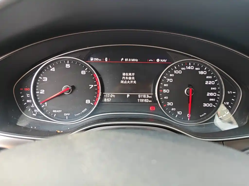 Audi A6L — миниатюра 12