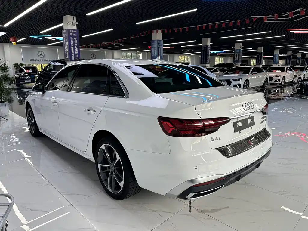 Audi A4L — миниатюра 7
