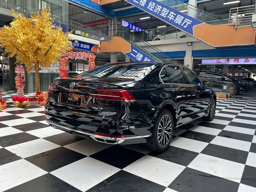VOLKSWAGEN HUIANG