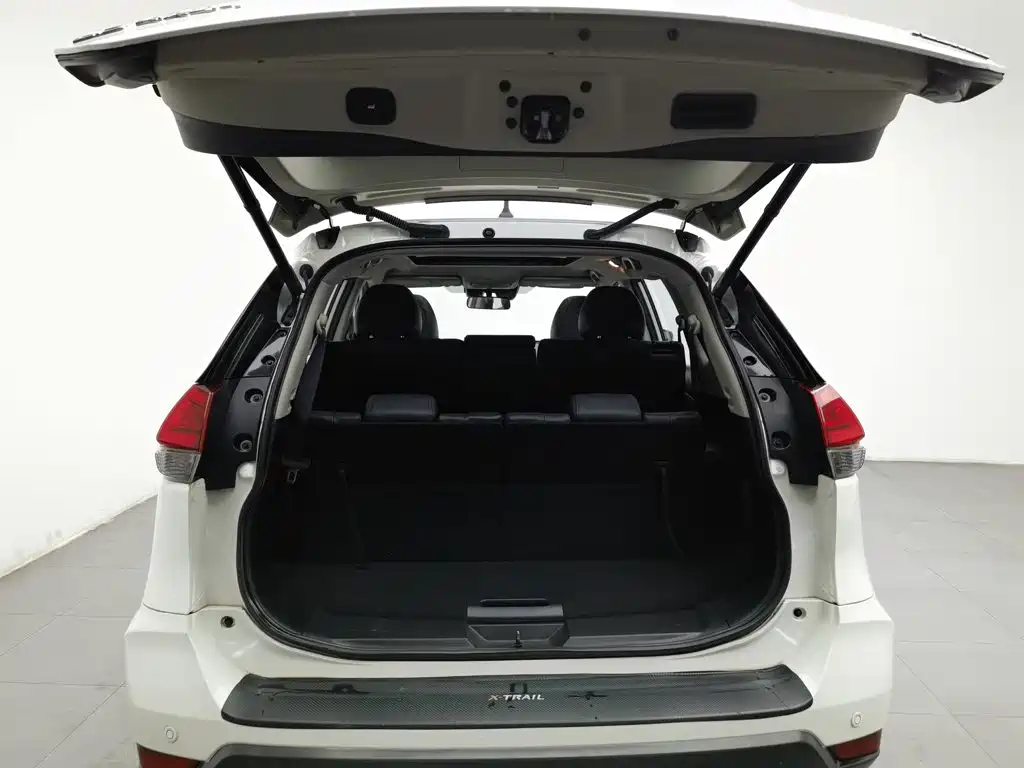 Nissan X-Trail — миниатюра 16