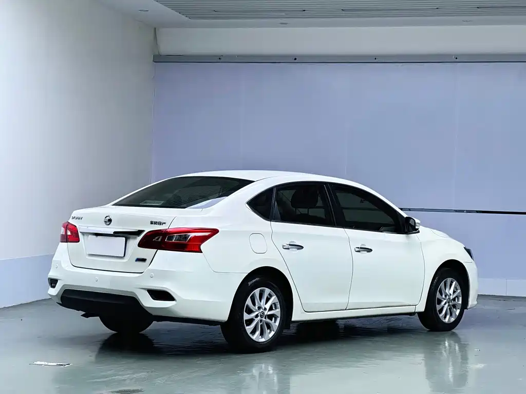 Nissan Sylphy — миниатюра 6