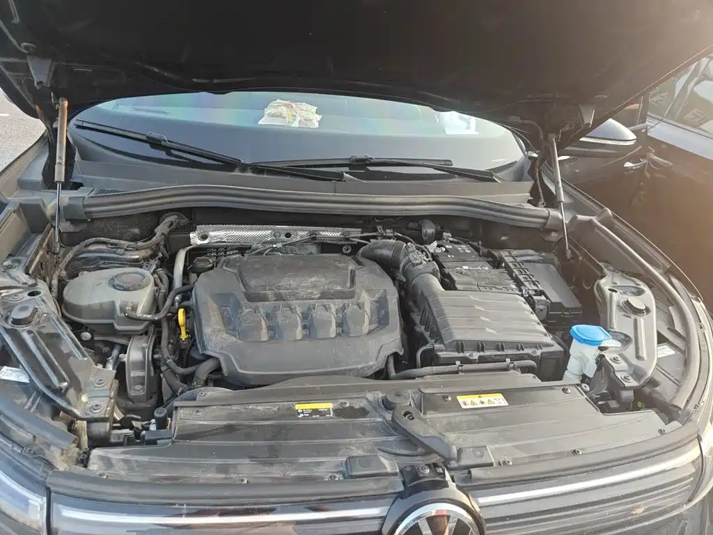 Volkswagen Tiguan L — миниатюра 21