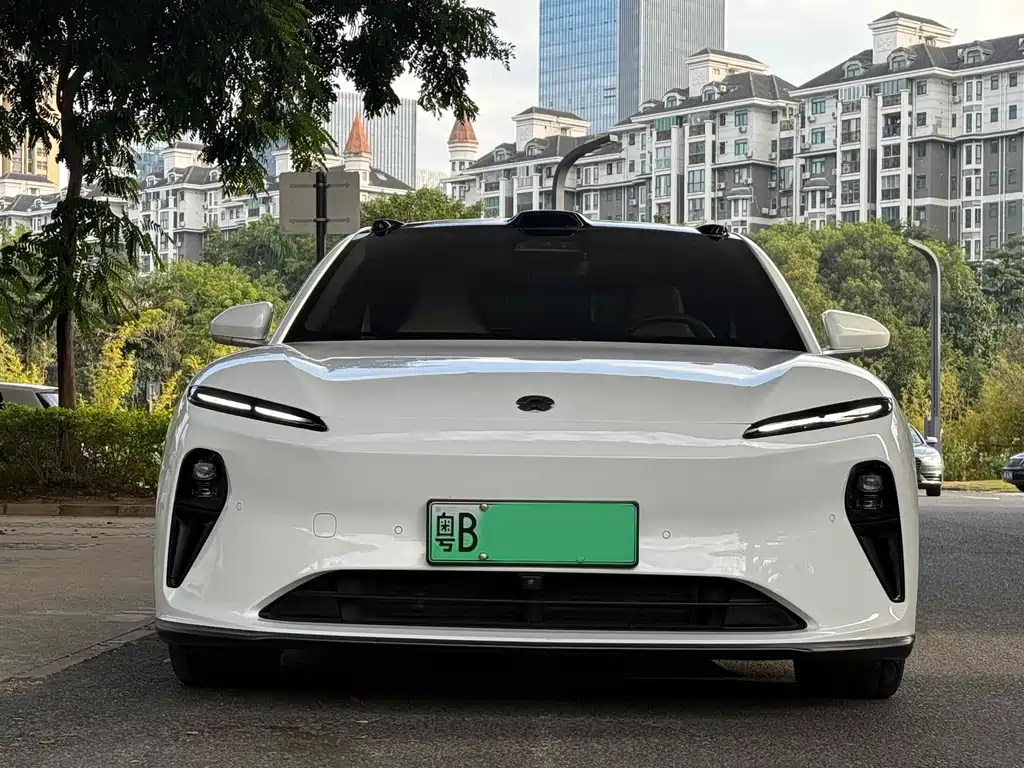 NIO NIO ET5