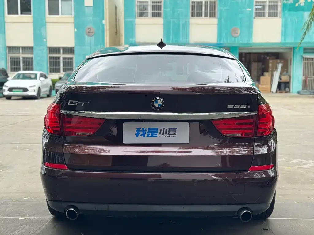 BMW 5 Series GT — миниатюра 3