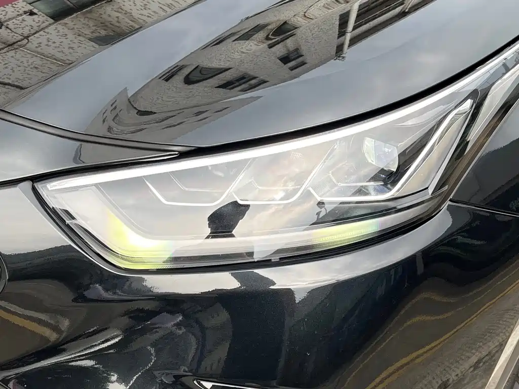 Toyota Crown Kluger — миниатюра 6