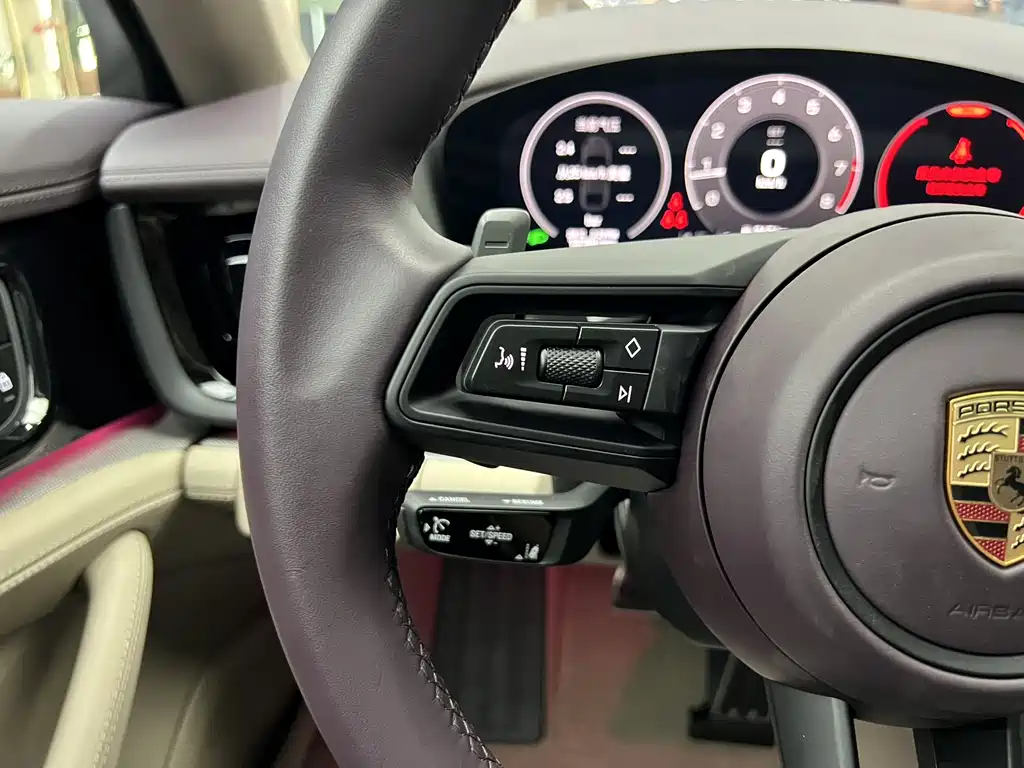 Porsche Panamera — миниатюра 18