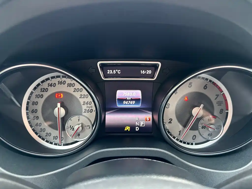 Mercedes-Benz GLA — миниатюра 17