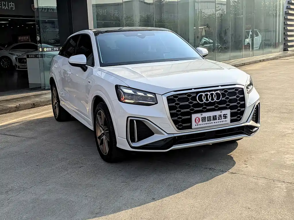 Audi Q2L — миниатюра 4