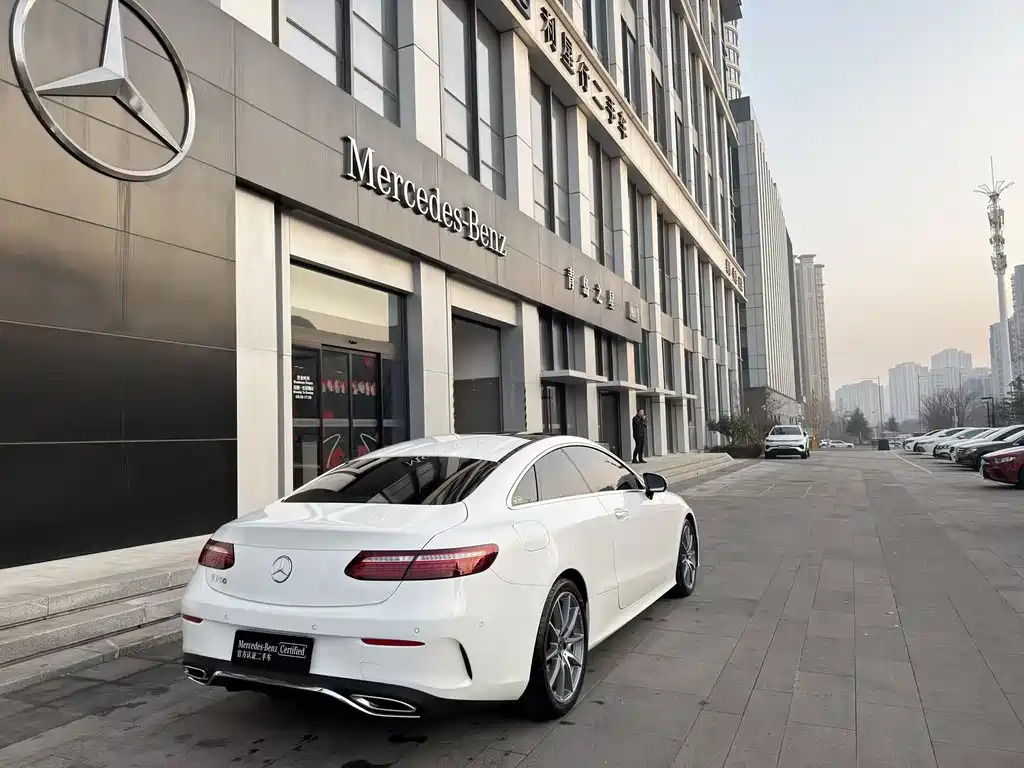 MERCEDES-BENZ E CLASS