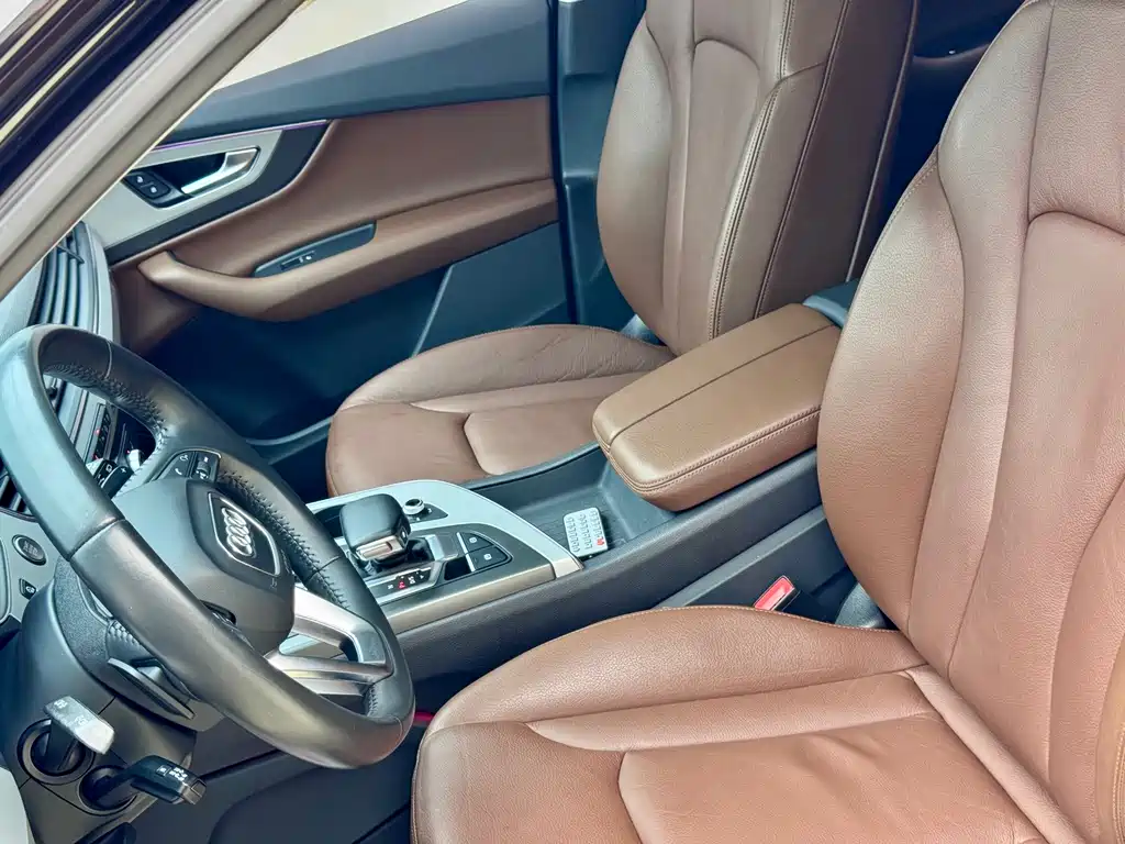 Audi Q7 — миниатюра 15