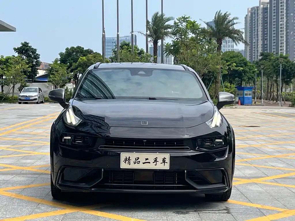 Lynk & Co 02 Hatchback — миниатюра 2