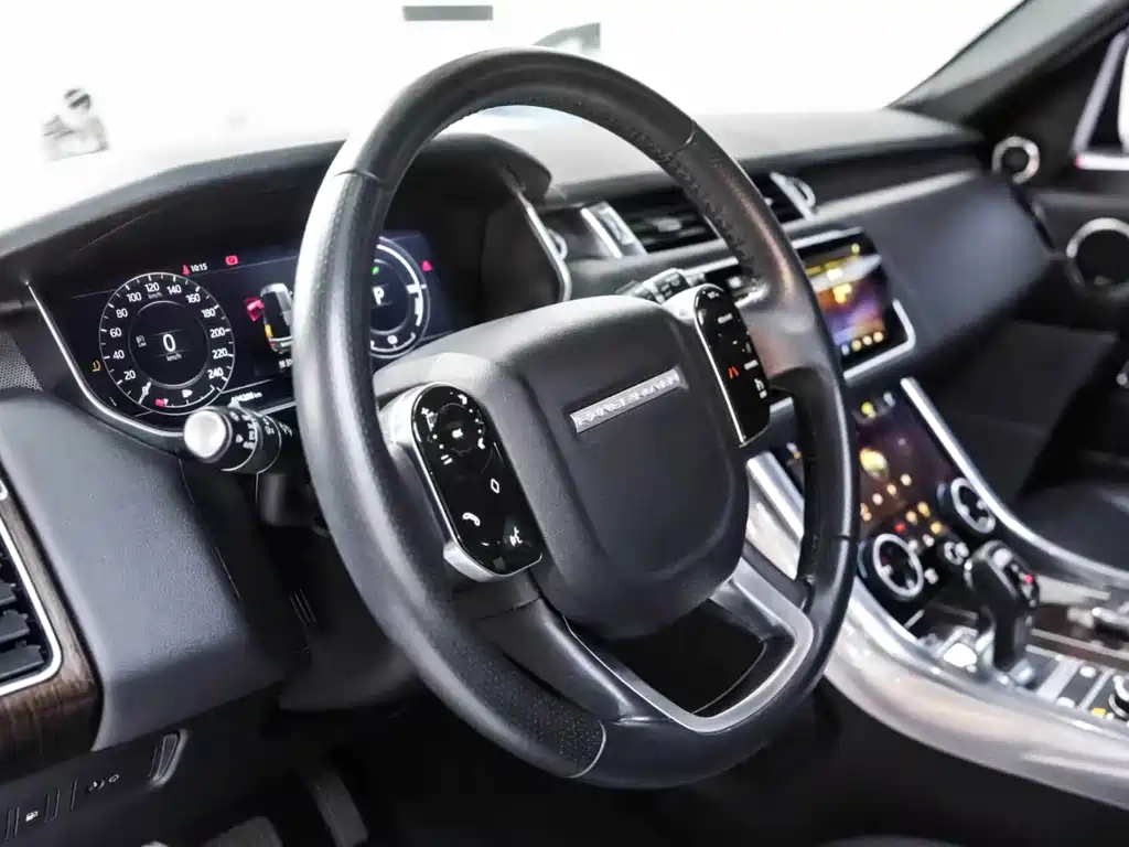 Land Rover Sport PHEV — миниатюра 12