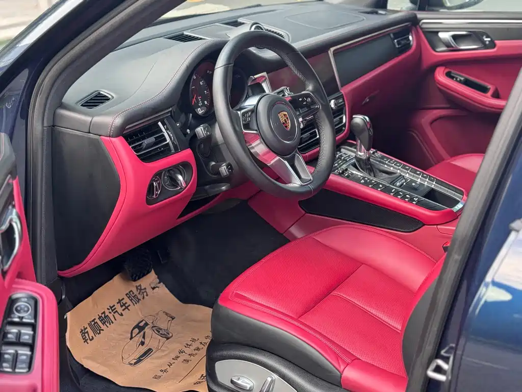 Porsche Macan — миниатюра 12