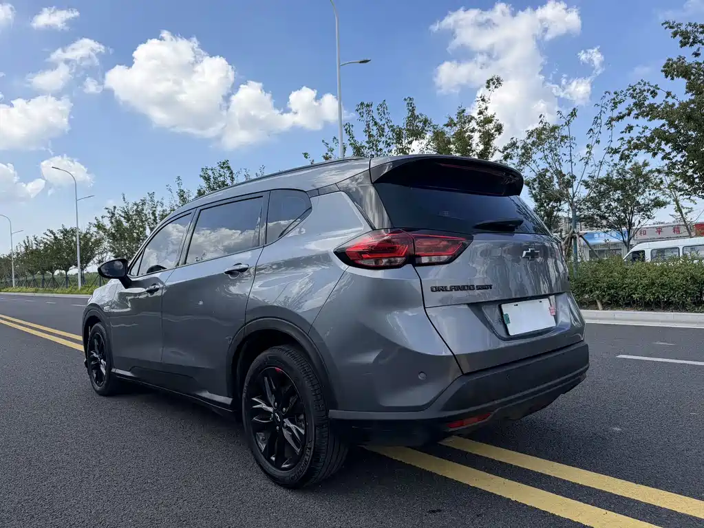 Chevrolet Volando — миниатюра 11