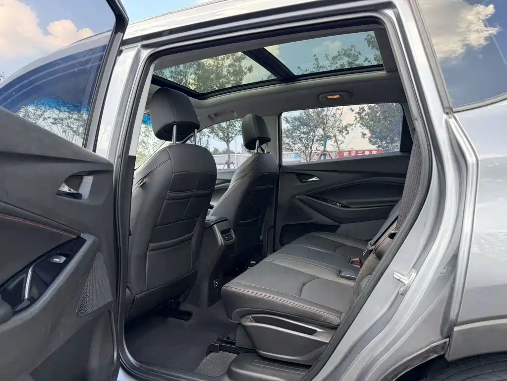 Chevrolet Volando — миниатюра 7