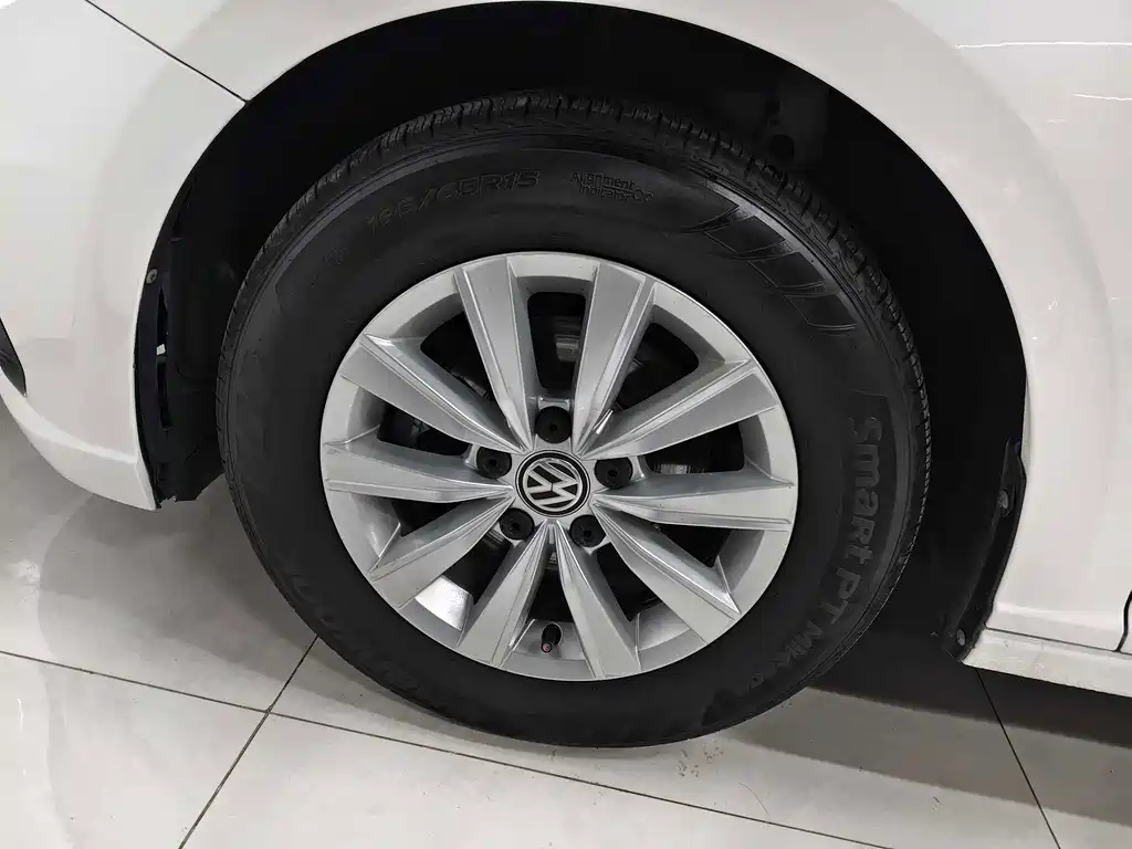 Volkswagen Lavida — миниатюра 17