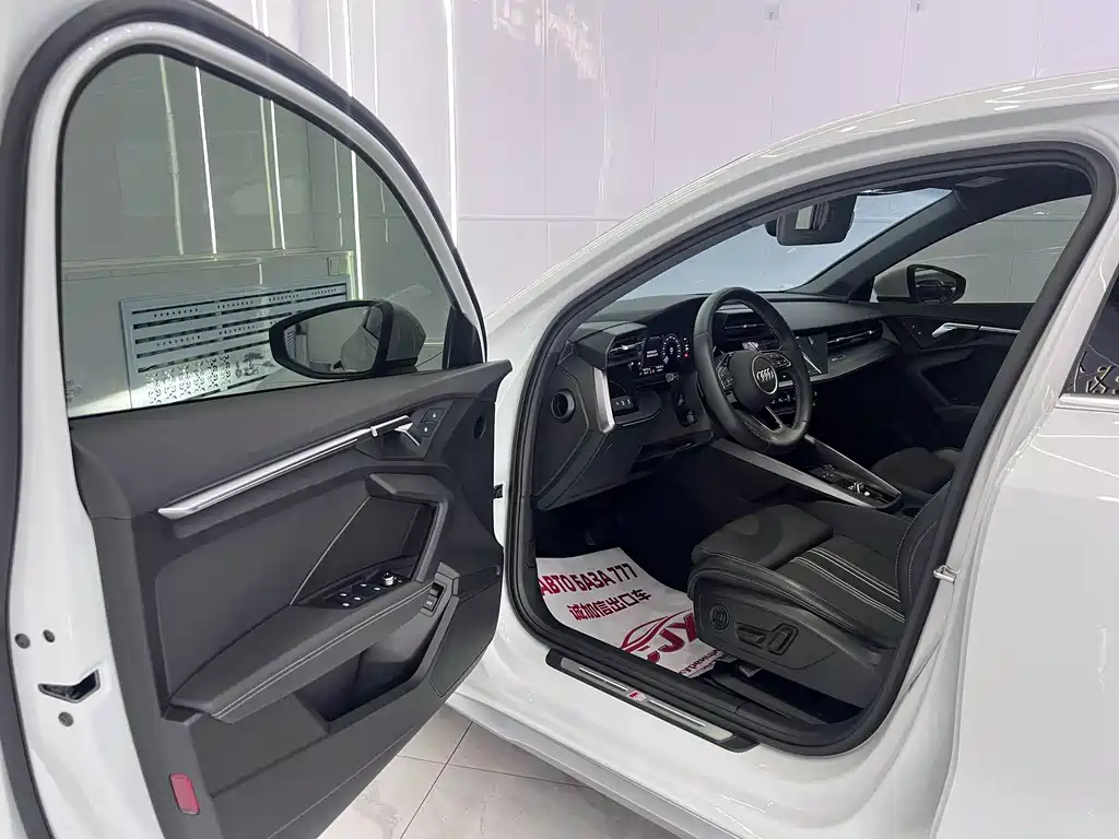 Audi A3 2023 Sportback 35 TFSI Fashion Sport