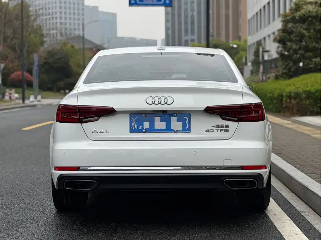 Audi A4L 2019 40 TFSI VI