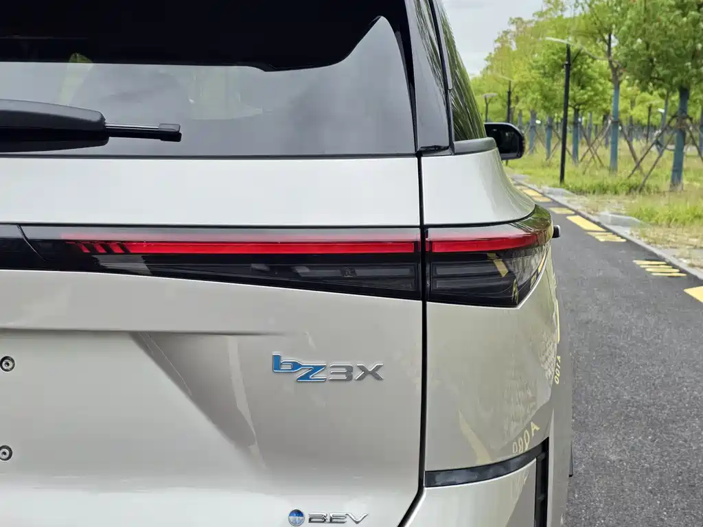 Toyota bZ3X — миниатюра 23