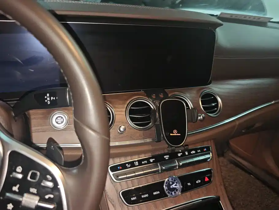 Mercedes-Benz E-Class New Energy — миниатюра 13