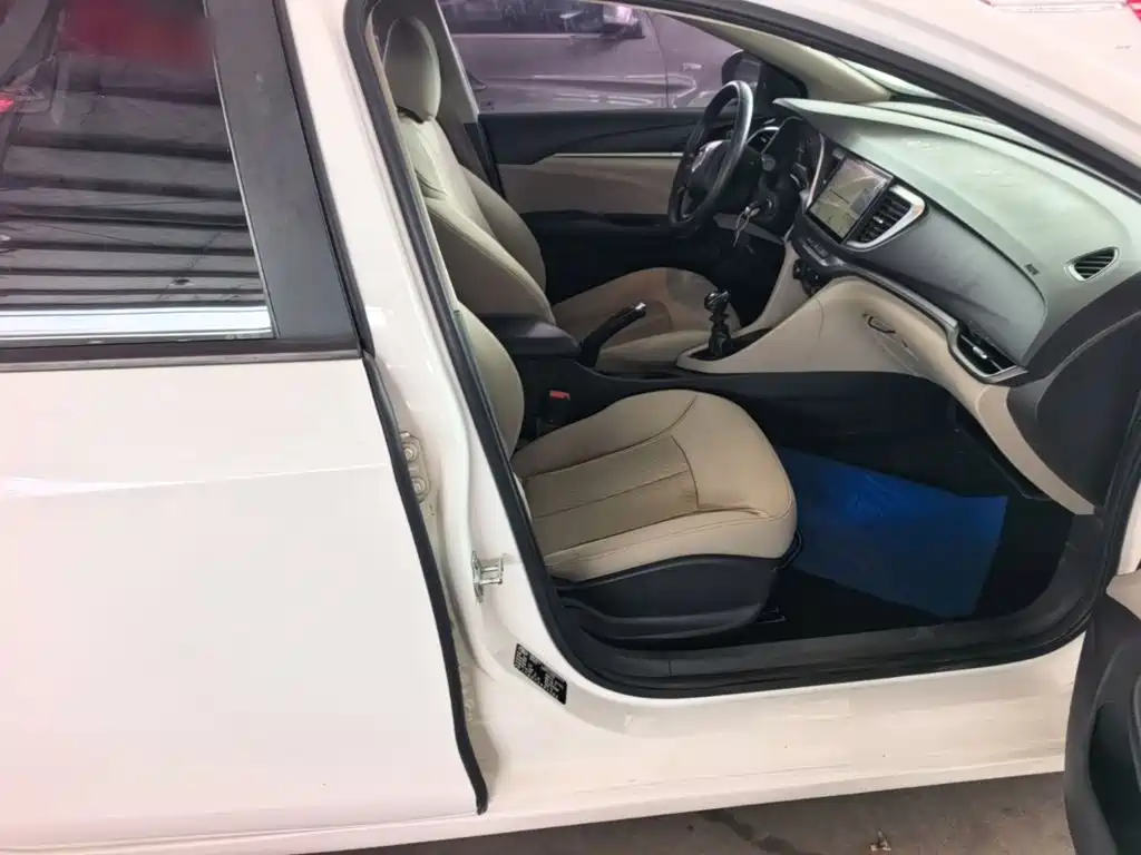 Buick Excelle — миниатюра 25