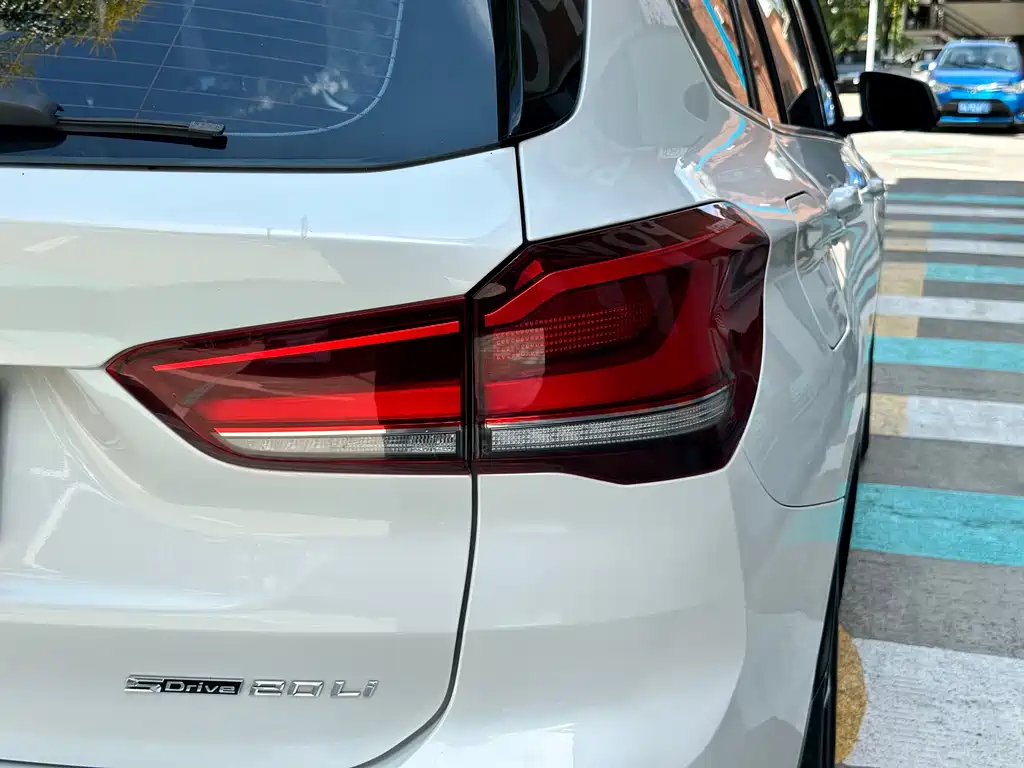 BMW X1 — миниатюра 15
