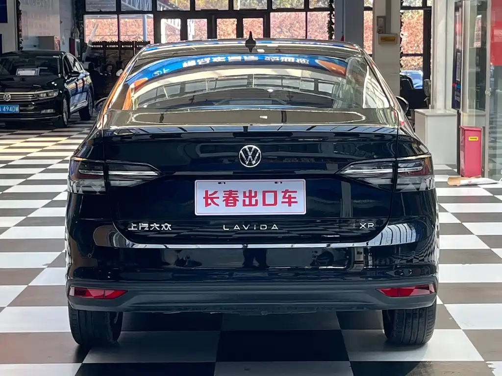 Volkswagen Lavida — миниатюра 5