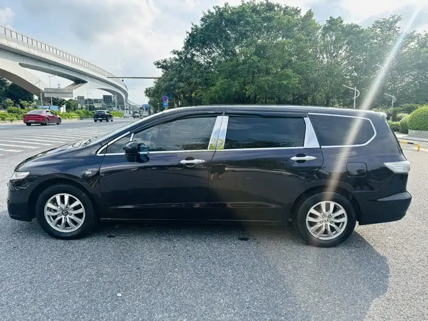Honda Odyssey — миниатюра 4