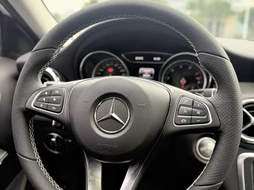 Mercedes-Benz GLA — миниатюра 19