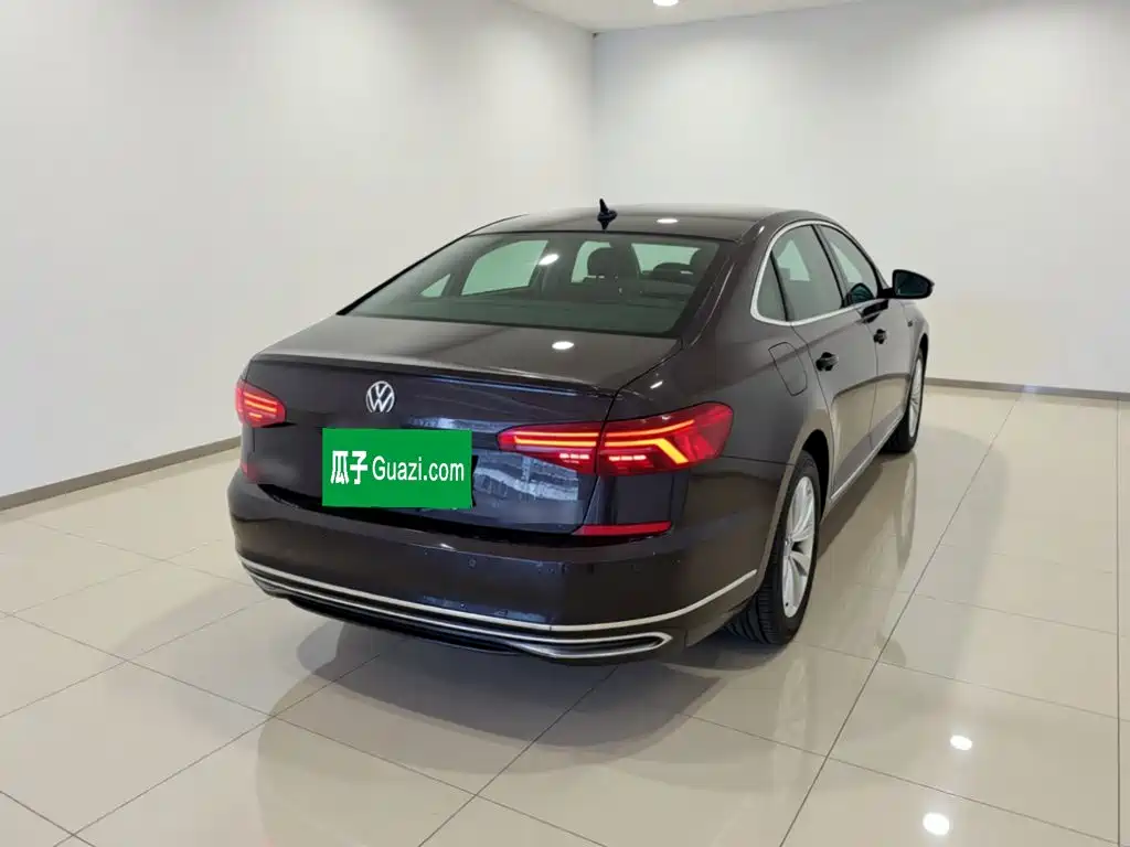 Volkswagen Passat — миниатюра 4