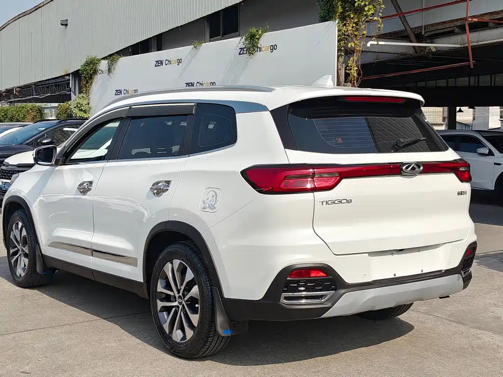 CHERY TIGGO 8