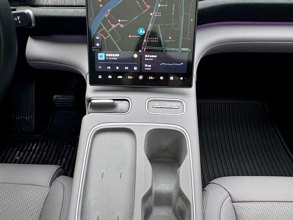 NIO EC6 — миниатюра 17
