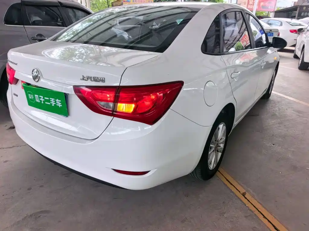 Buick Excelle — миниатюра 8