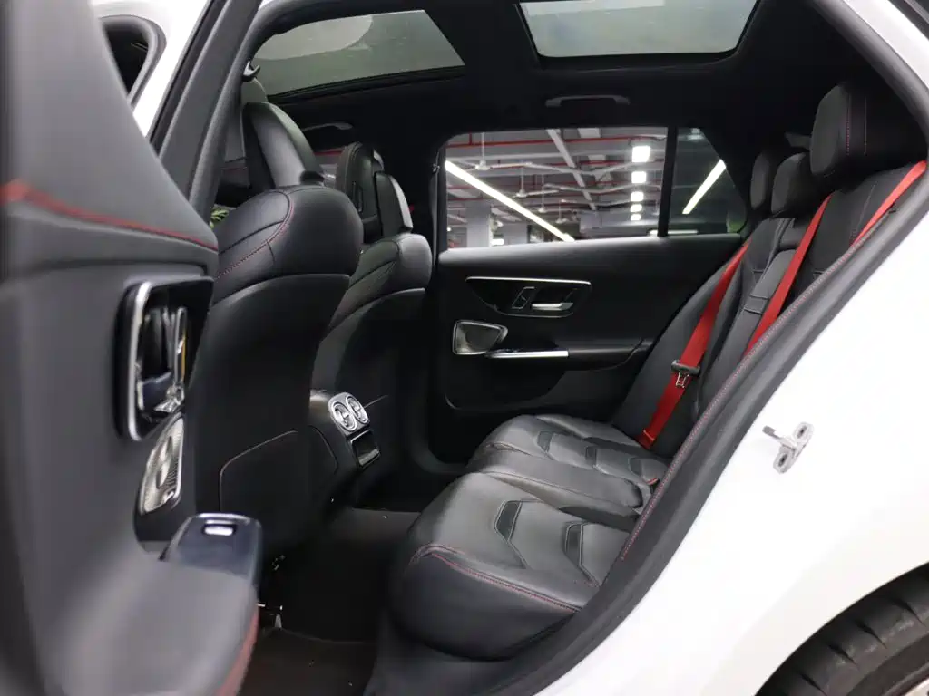 Mercedes-Benz C-Class AMG — миниатюра 21