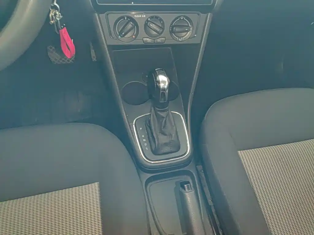 Volkswagen Polo — миниатюра 14