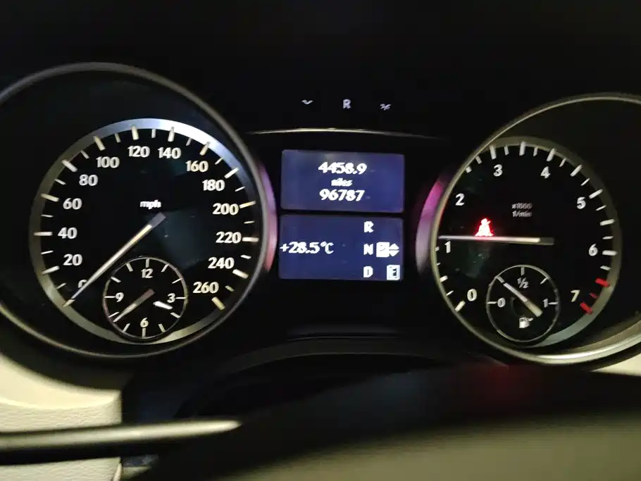 Mercedes-Benz R-Class — миниатюра 14