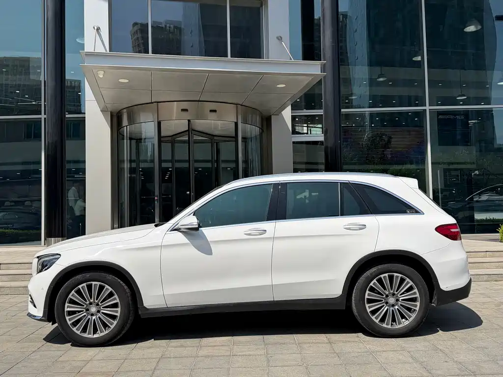 Mercedes-Benz GLC — миниатюра 3