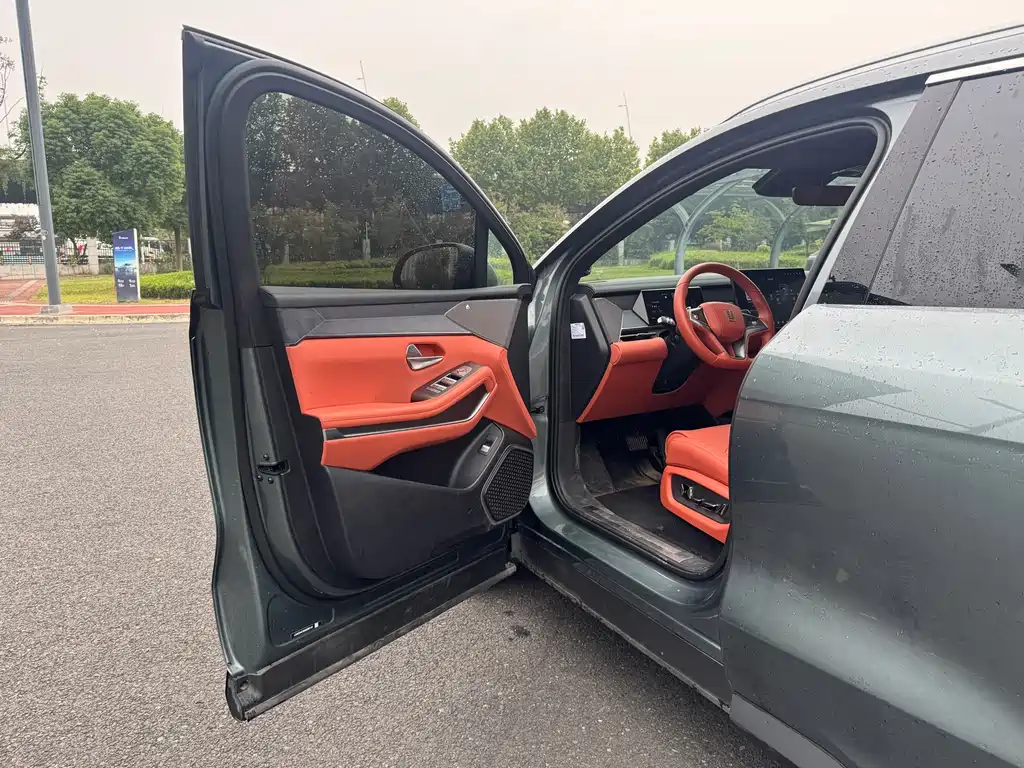 BYD Tang L — миниатюра 18