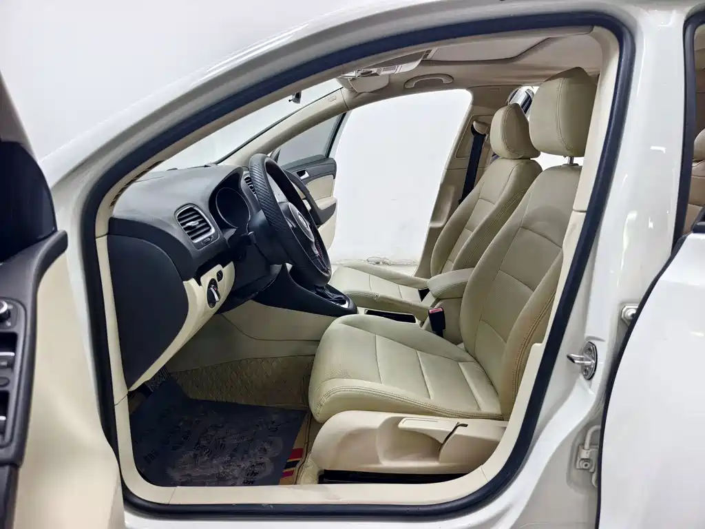 Volkswagen Golf — миниатюра 11