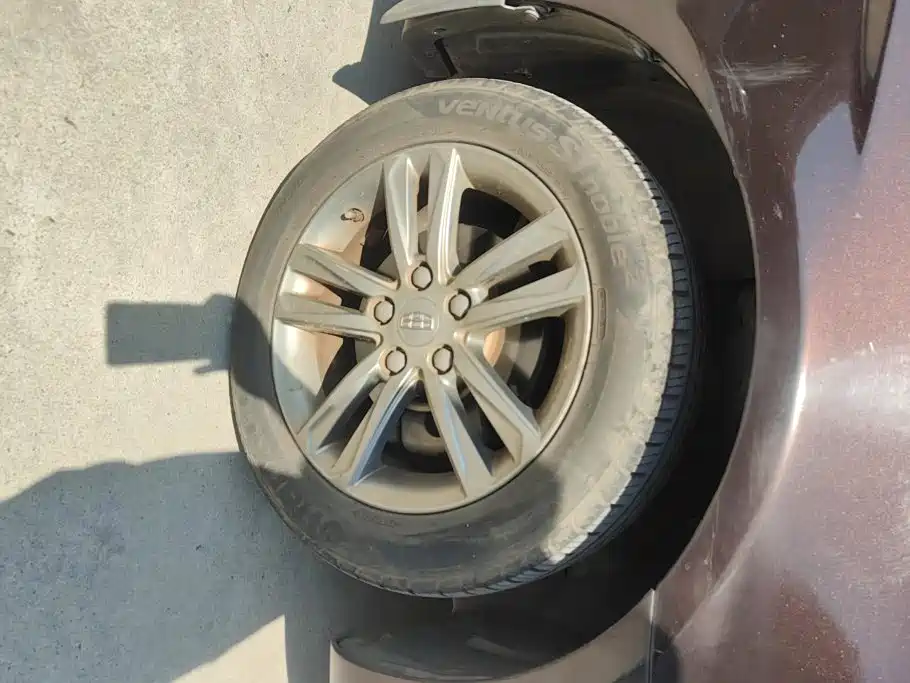 Geely Emgrand — миниатюра 6