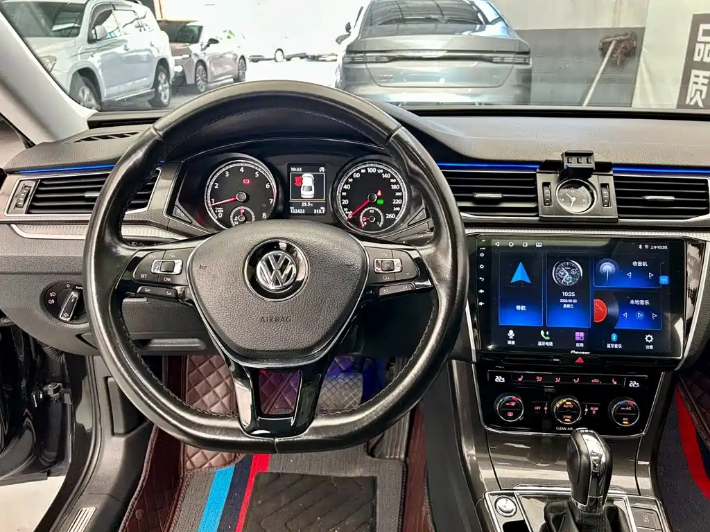 Volkswagen Passat — миниатюра 12