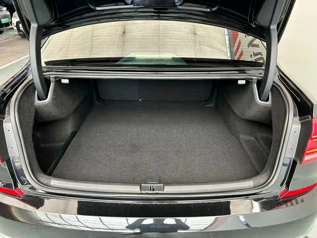 Volkswagen Passat — миниатюра 15
