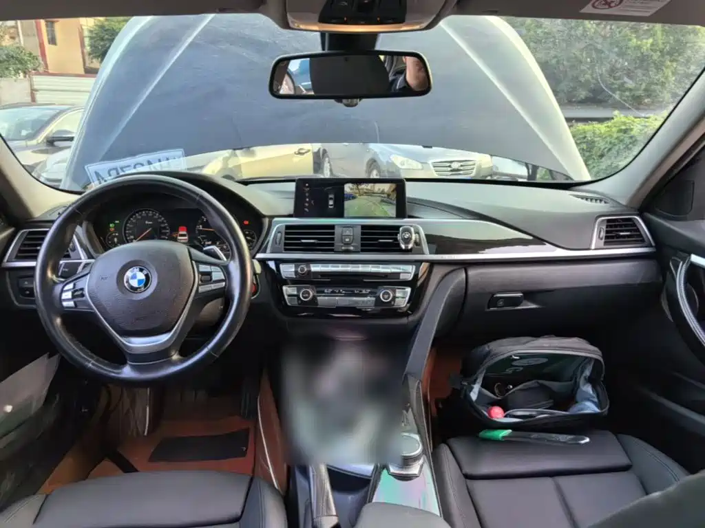 BMW 3 Series — миниатюра 10