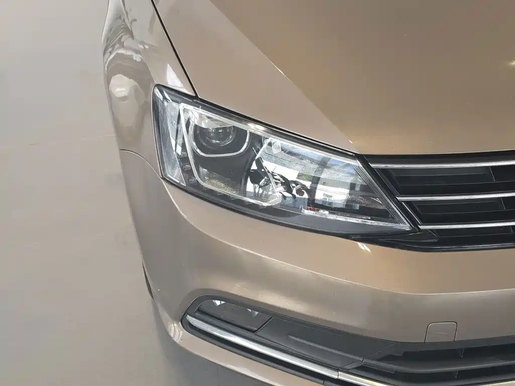 Volkswagen Sagitar — миниатюра 5