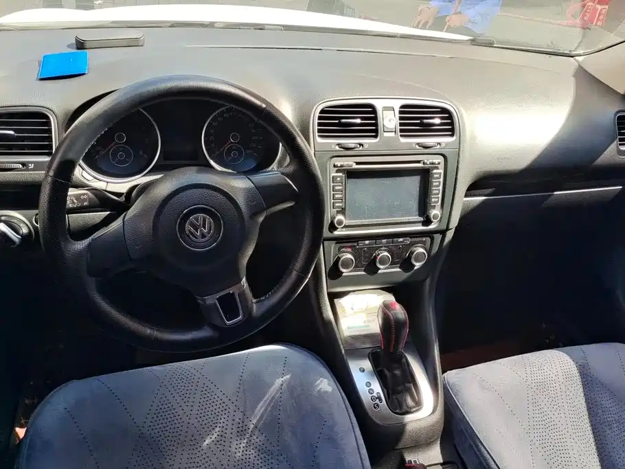Volkswagen Golf — миниатюра 12