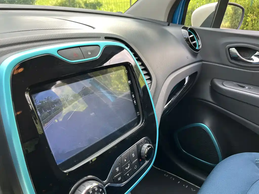 Renault Captur — миниатюра 14